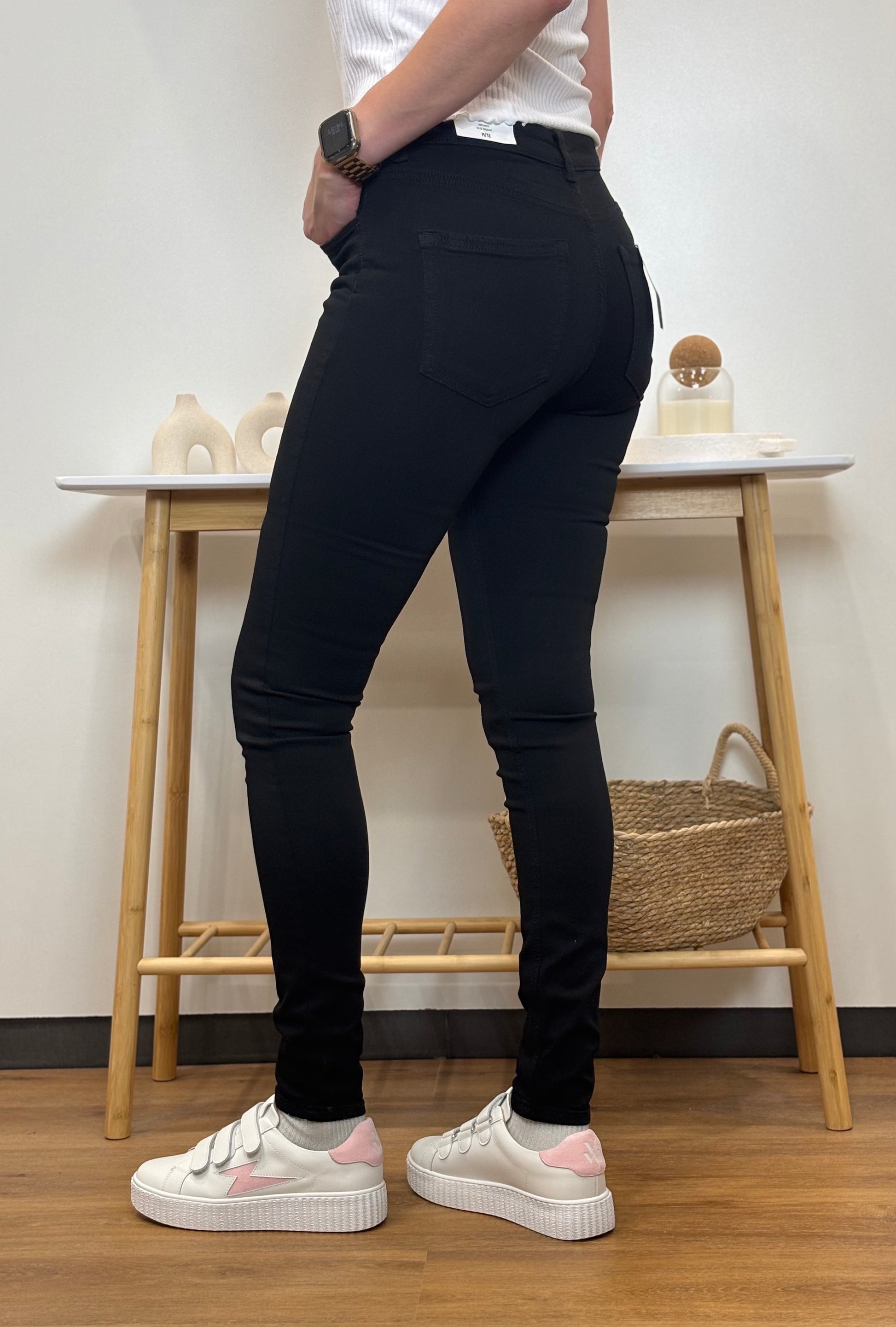 Jean BLUSH