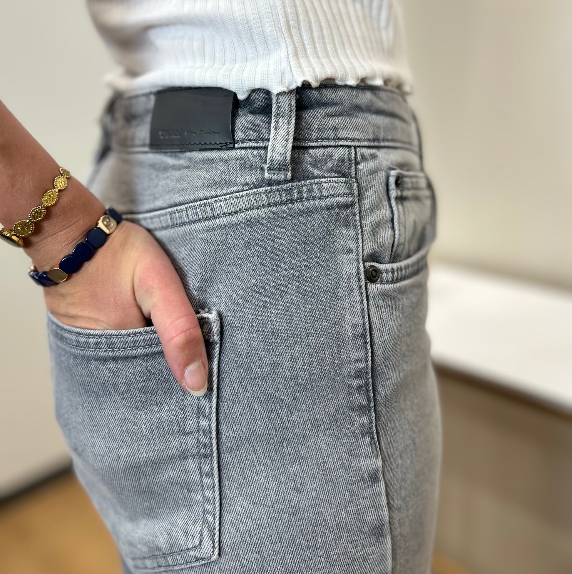 Jean JUICY gris