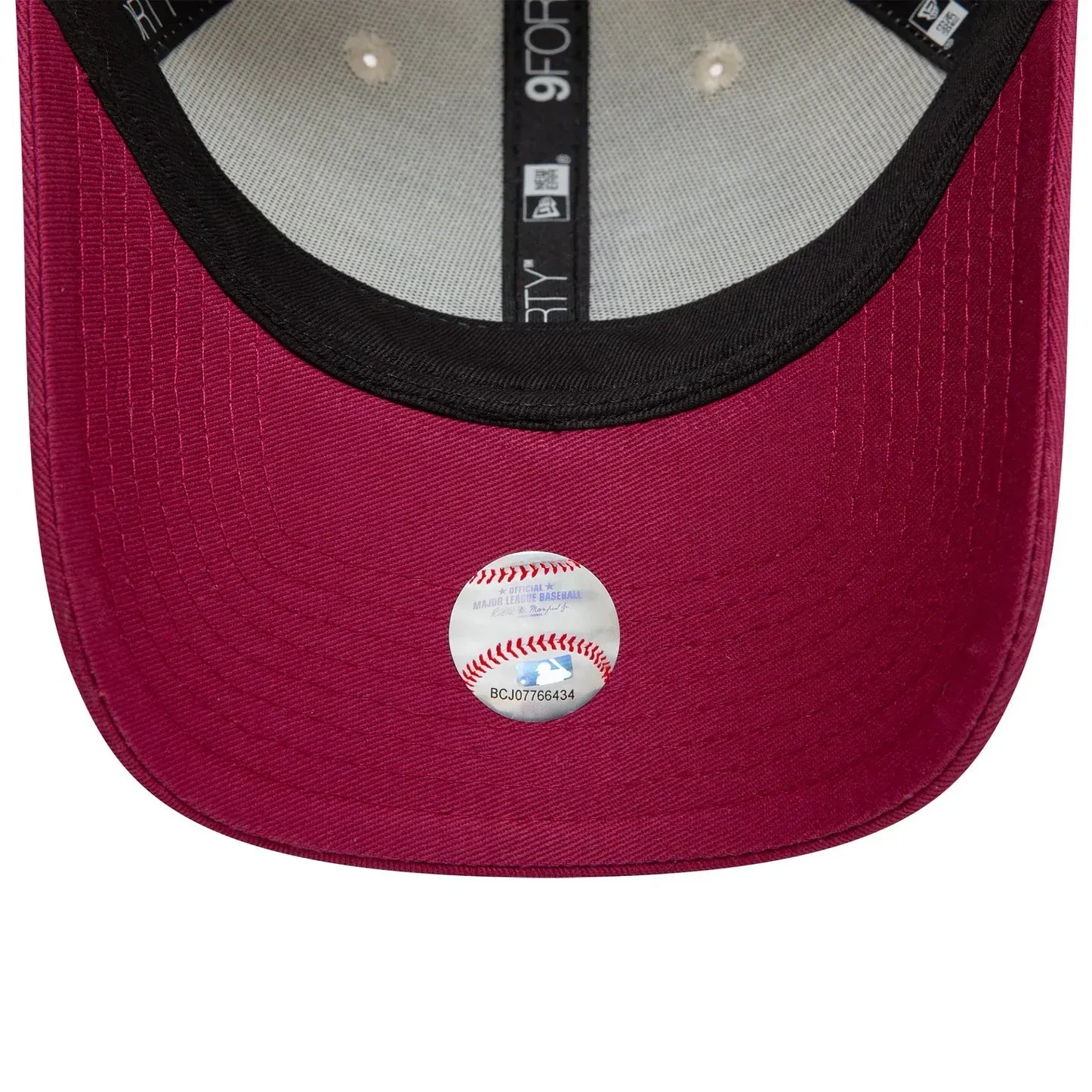 Casquette 9FORTY Adjustable LA Dodgers World Series Patch Crème